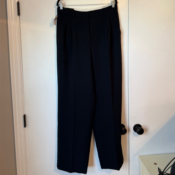 Aritzia The Effortless Pant™ - Crepette™ 12 tall - Picture 4 of 8